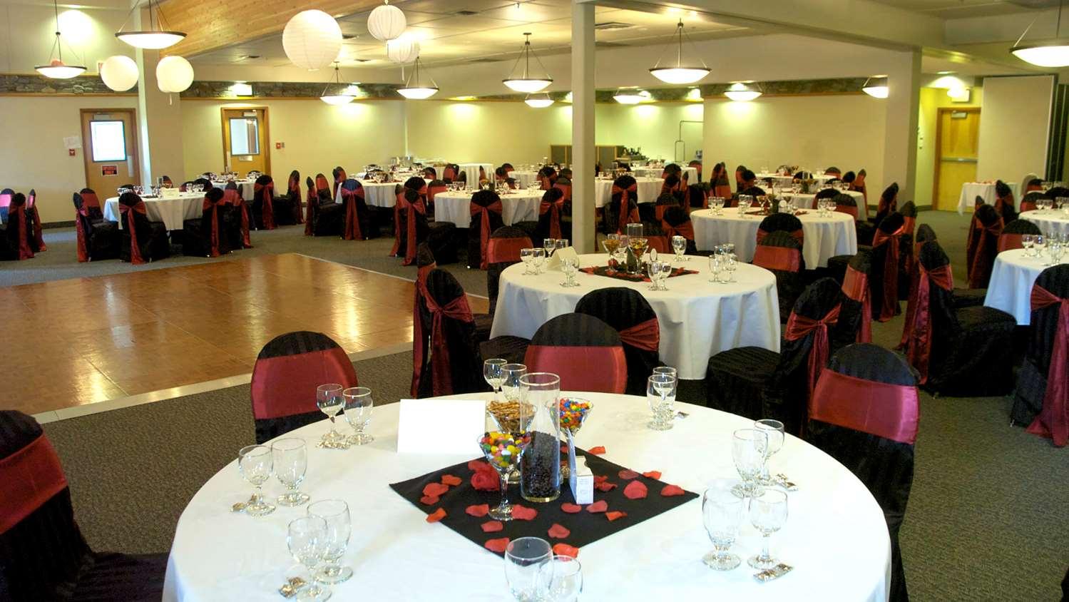 Prestige Hudson Bay Lodge & Conference Centre, Worldhotels Crafted Collection Smithers Eksteriør billede