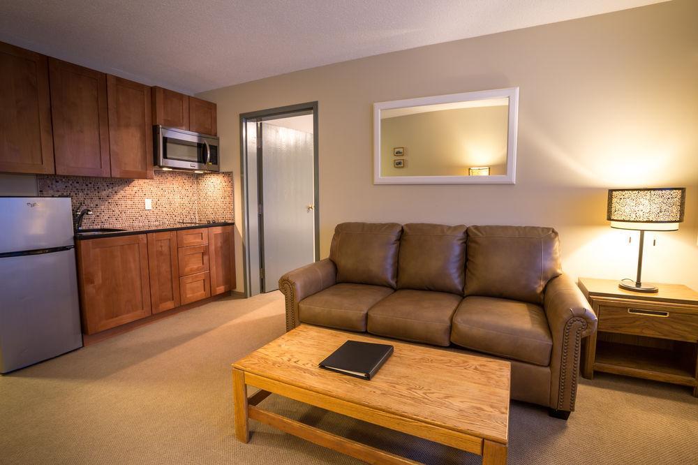 Prestige Hudson Bay Lodge & Conference Centre, Worldhotels Crafted Collection Smithers Eksteriør billede